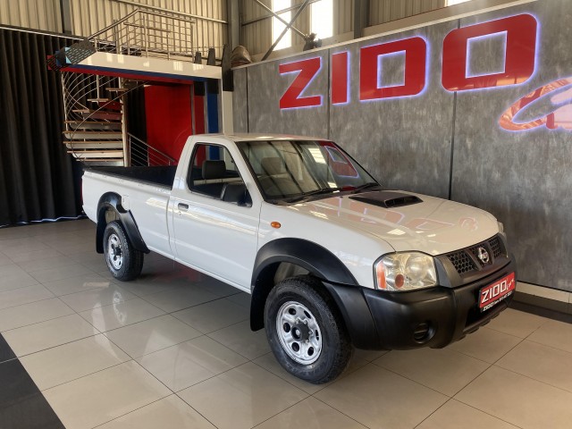 BUY NISSAN HARDBODY 2016 NP300 2.5 TDI LWB 4X4 P/U S/C, Zido Cars